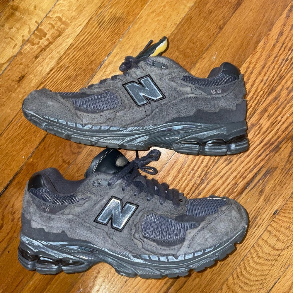 New balance 2002r phantom